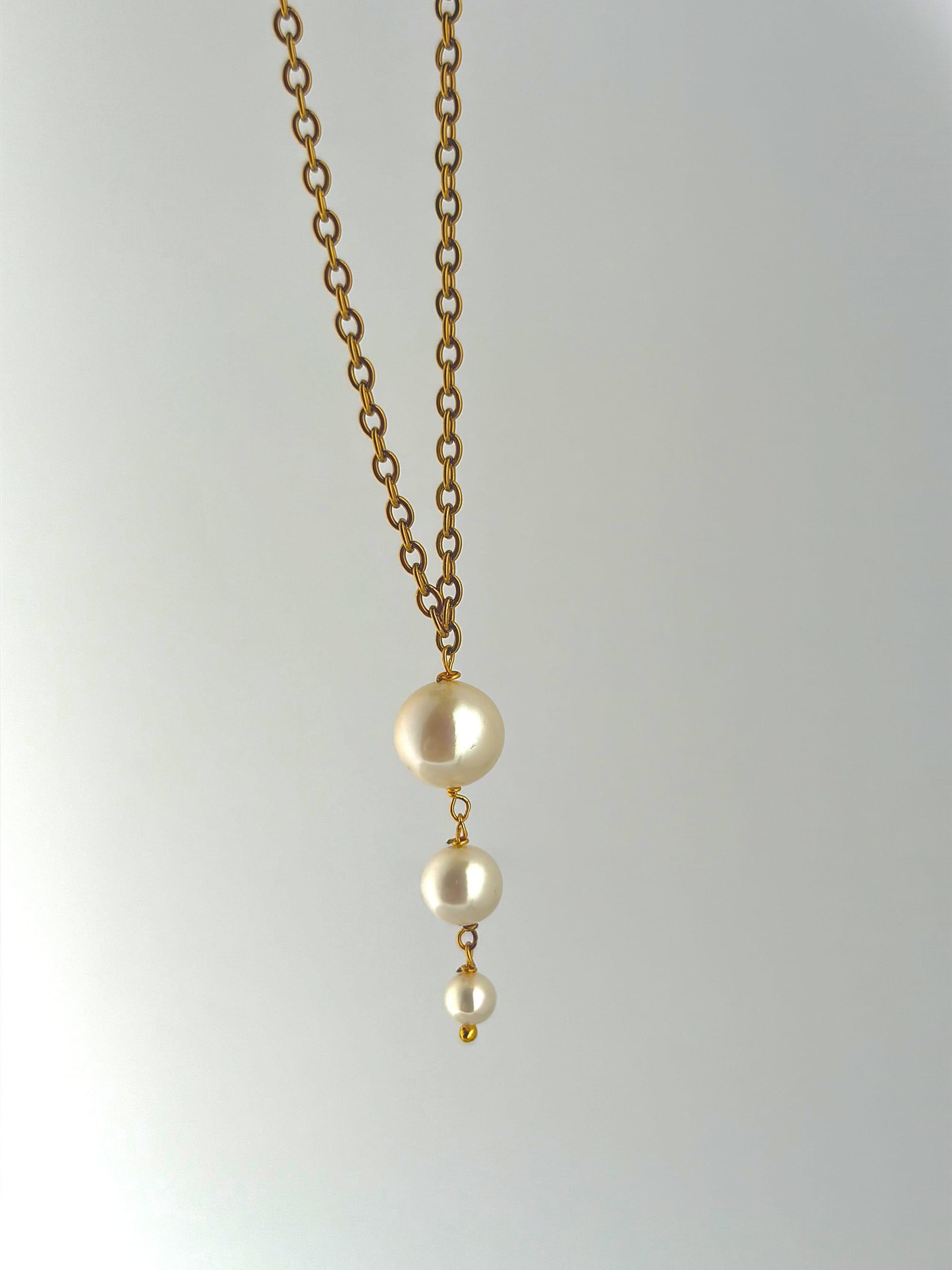 3-Pearl drop Necklace