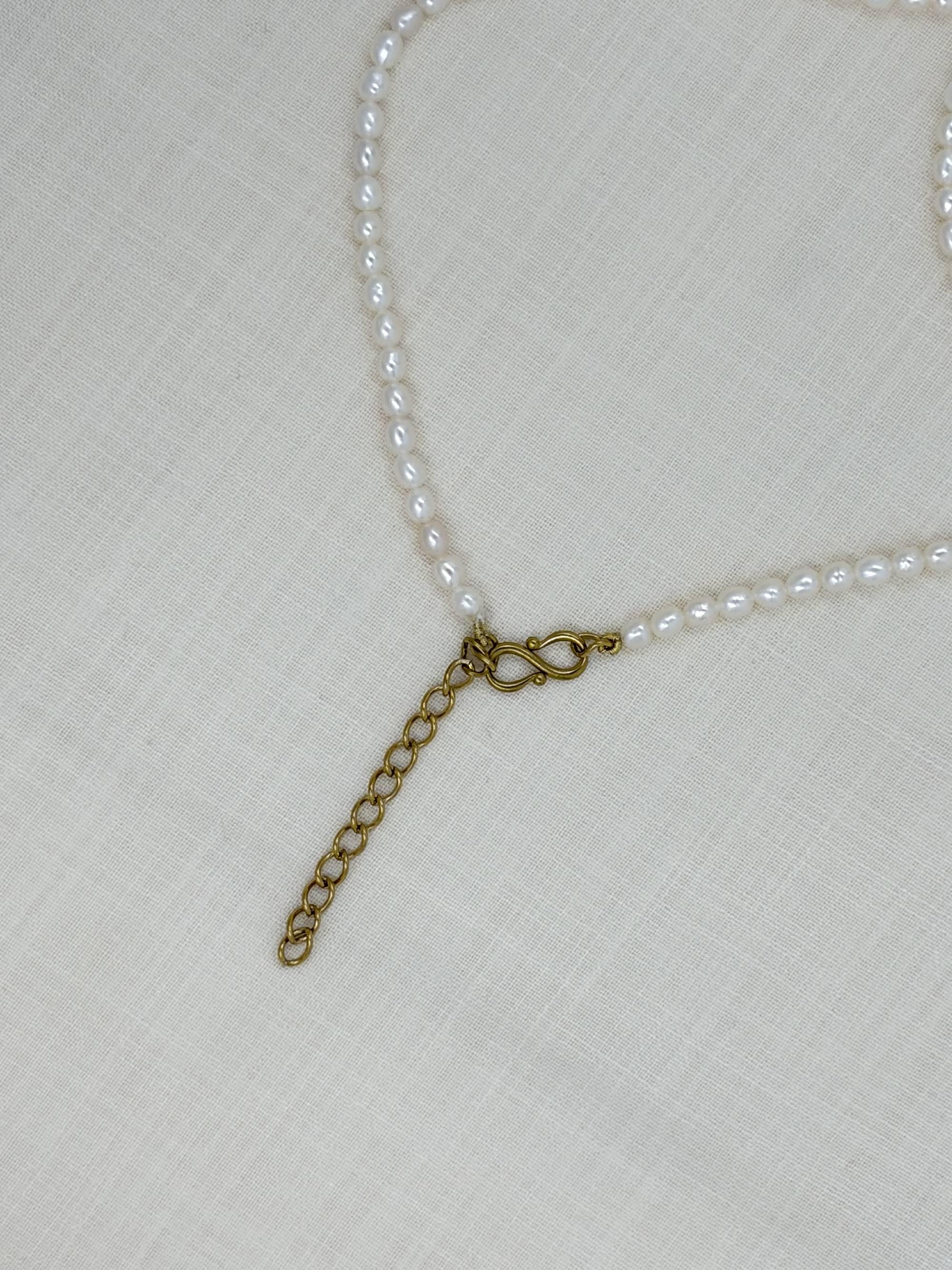 Fish tail pearl necklace - image 7