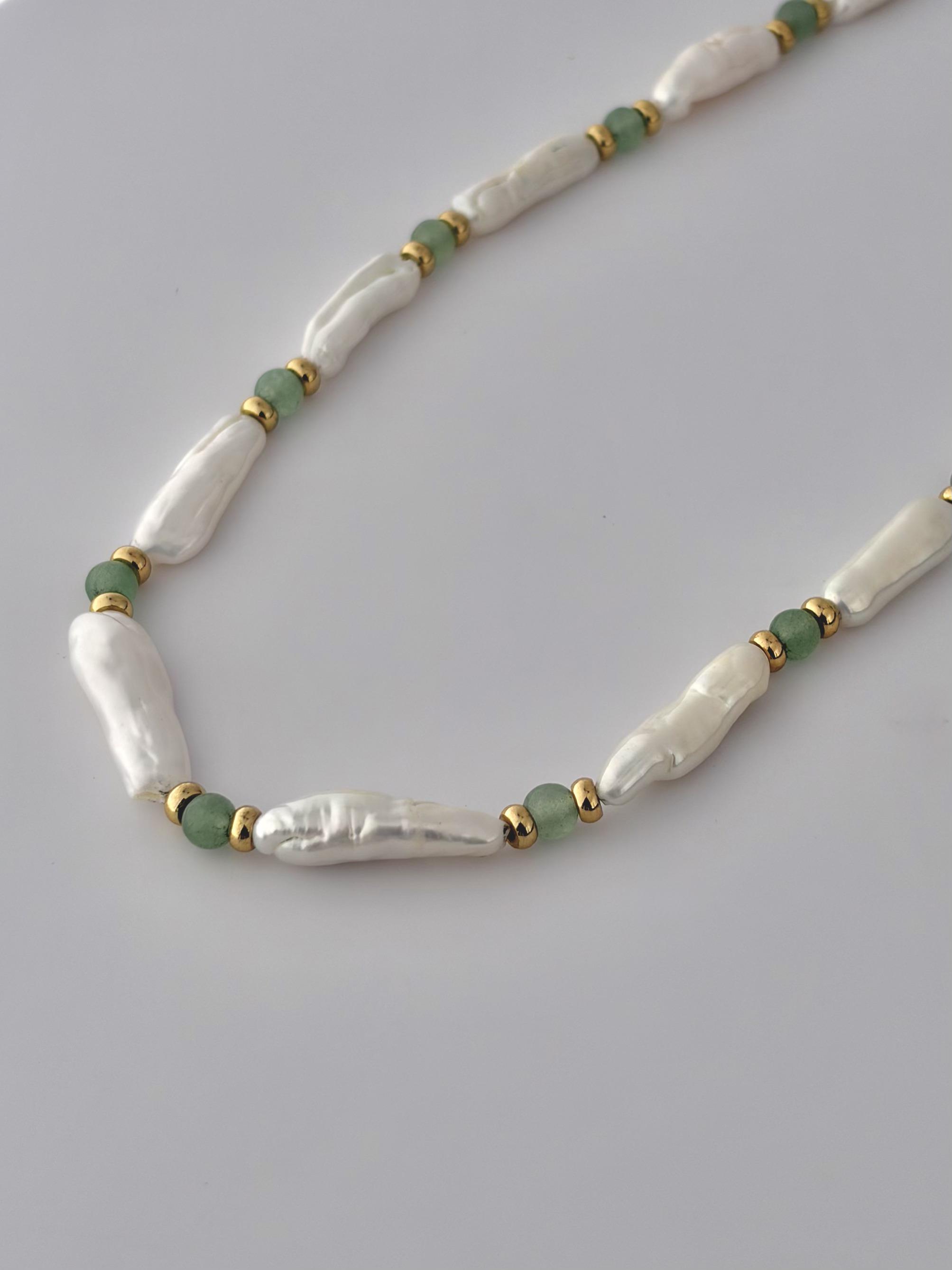 Green aventurine biwa pearl necklace - image 3