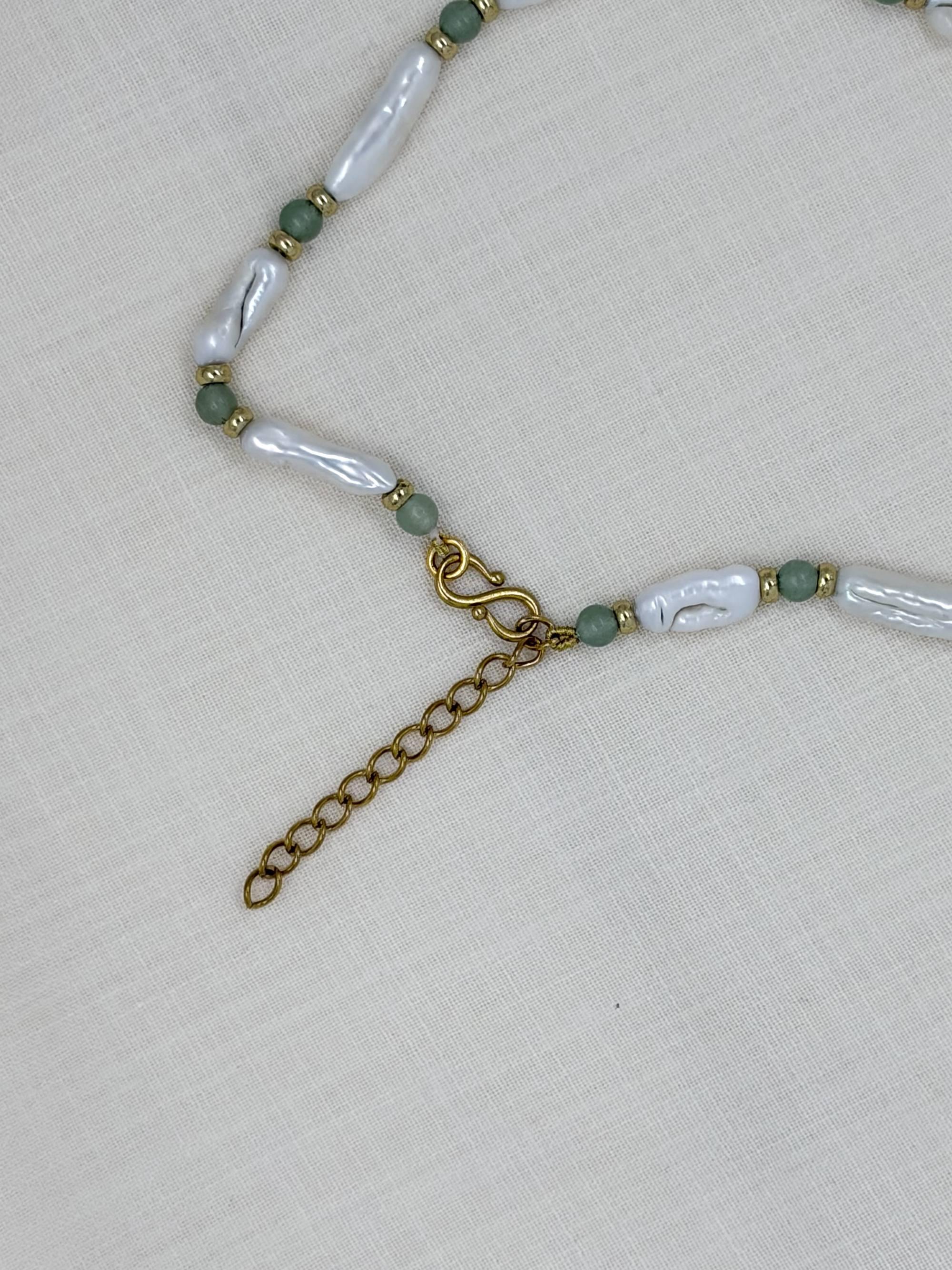Green aventurine biwa pearl necklace - image 6