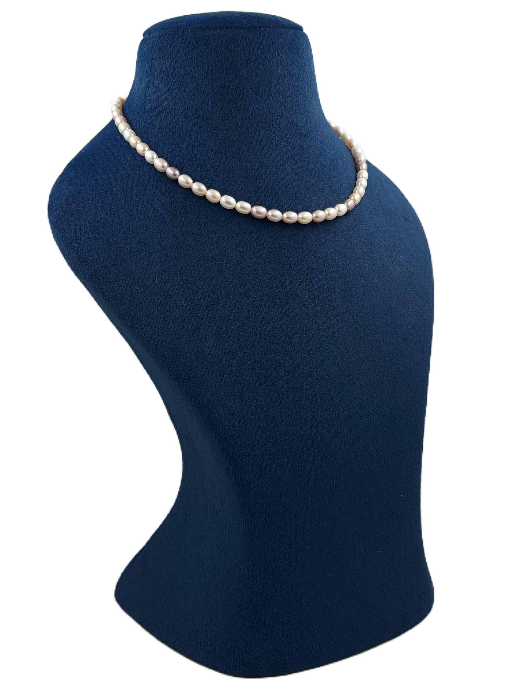 Multi color pearl necklace - image 2