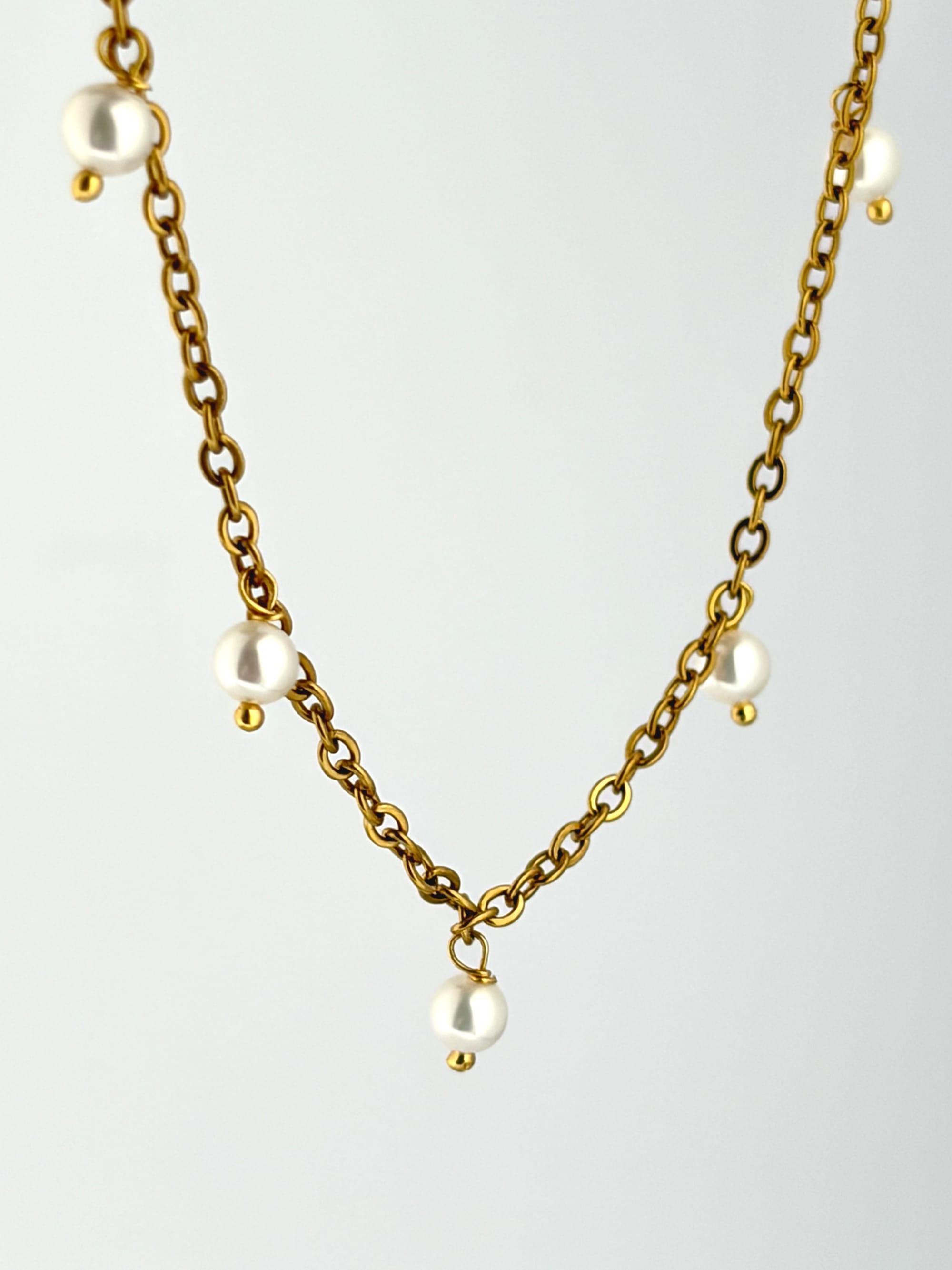 Multi drop pearl necklace - image 4