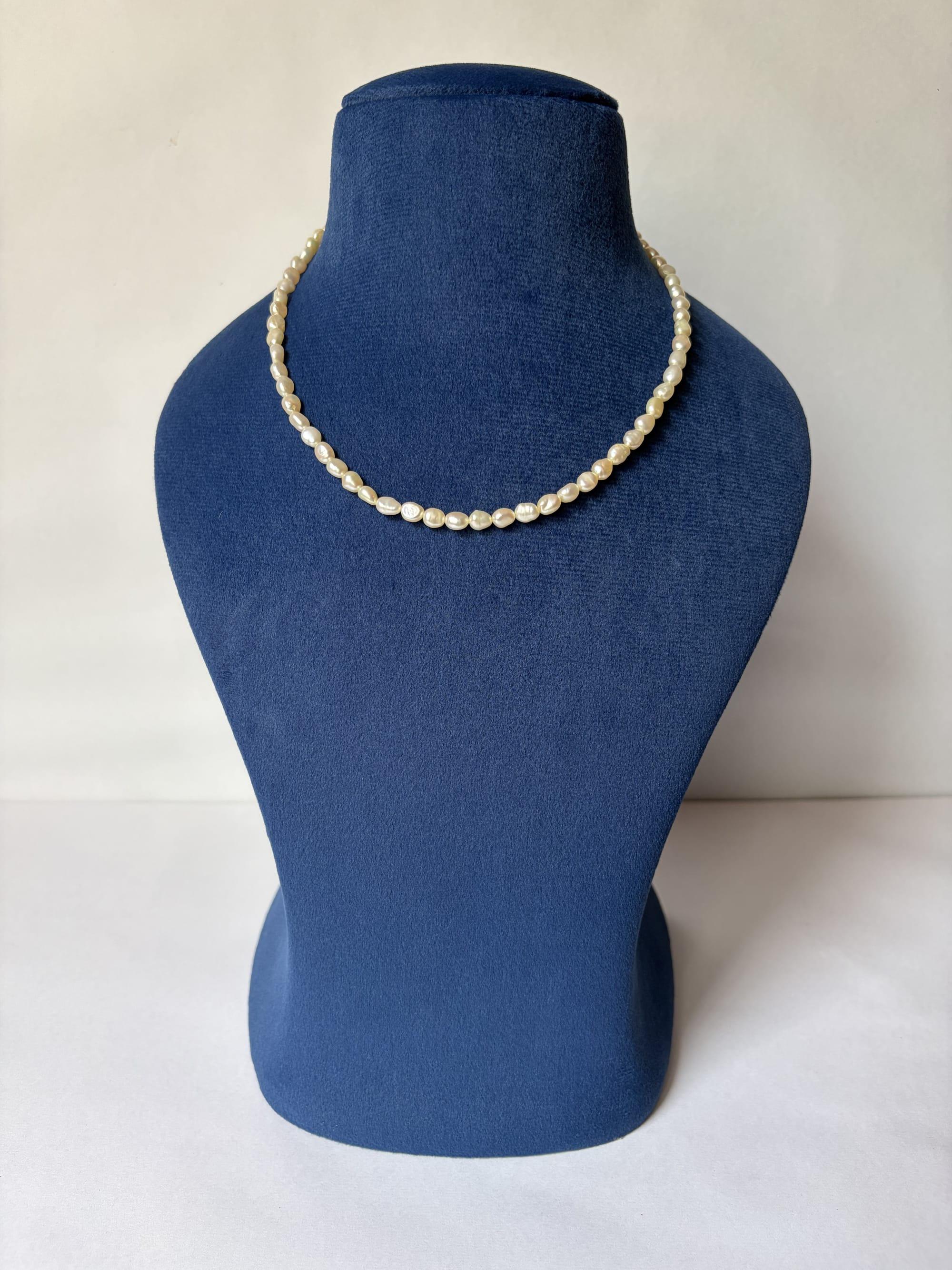 The classic pearl necklace - image 2