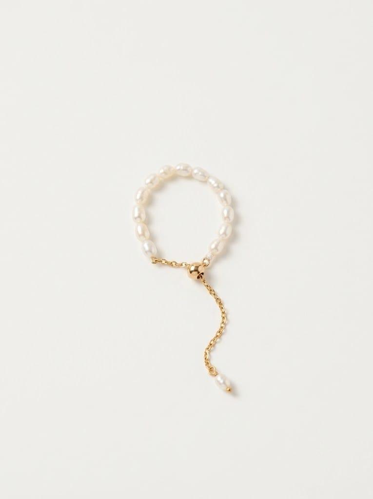 Adjustable pearl ring