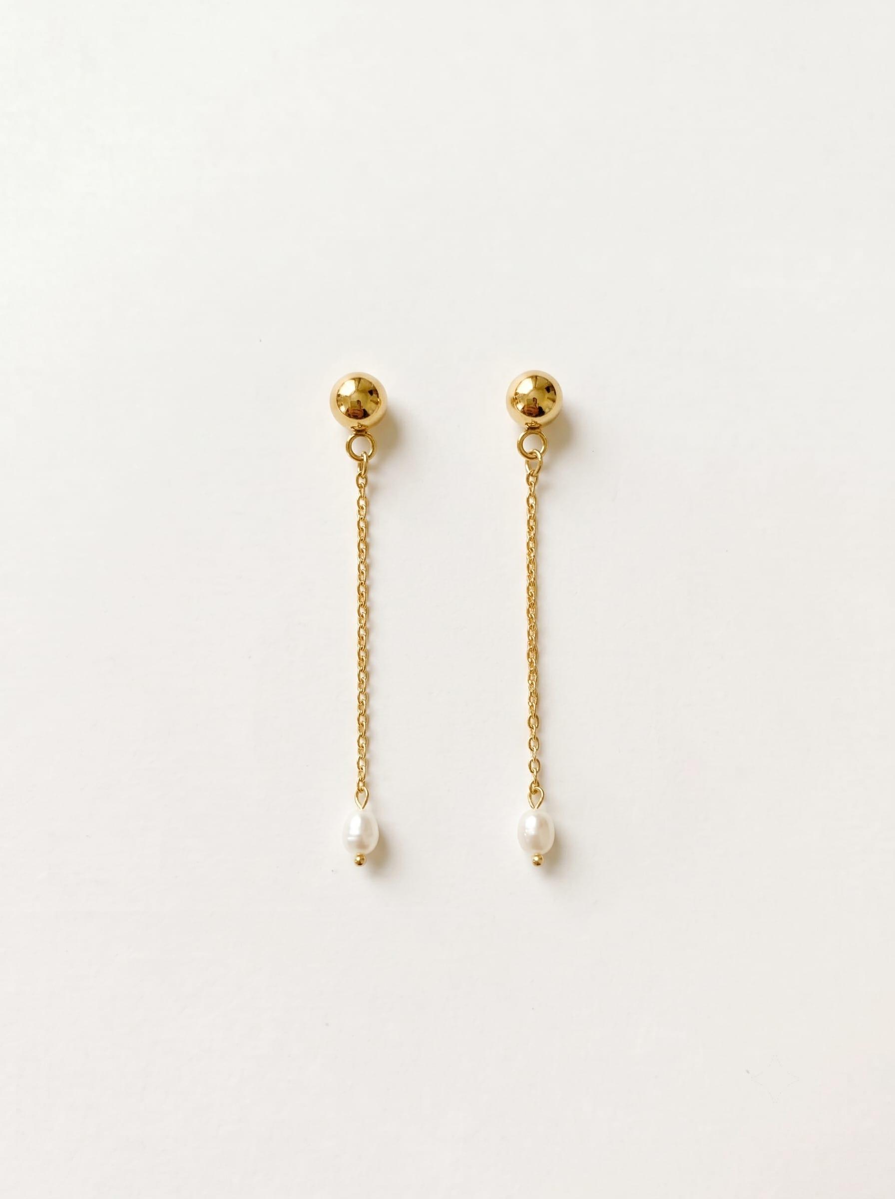 Minimalist pearl drops